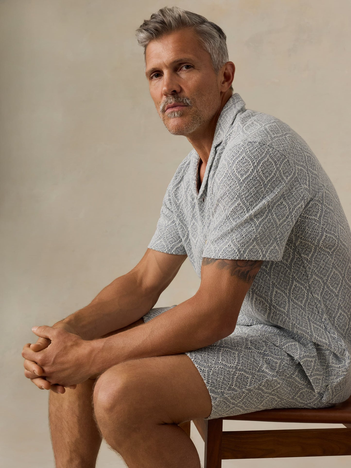 Short-Sleeve Oasis Camp Shirt - Blue Island Medallion