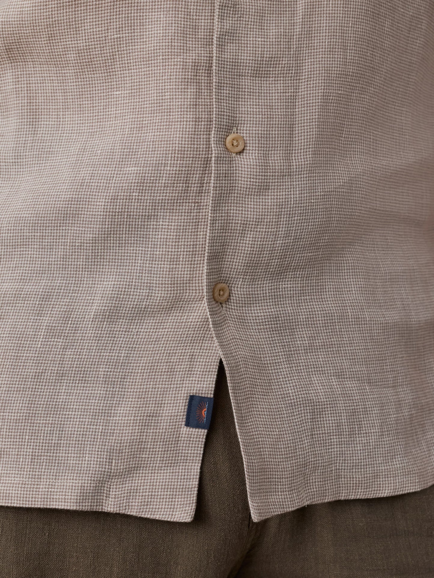Short-Sleeve Laguna Linen Camp Shirt - Khaki Pincheck